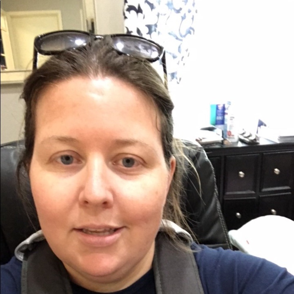Meet your Posher, Stephanie